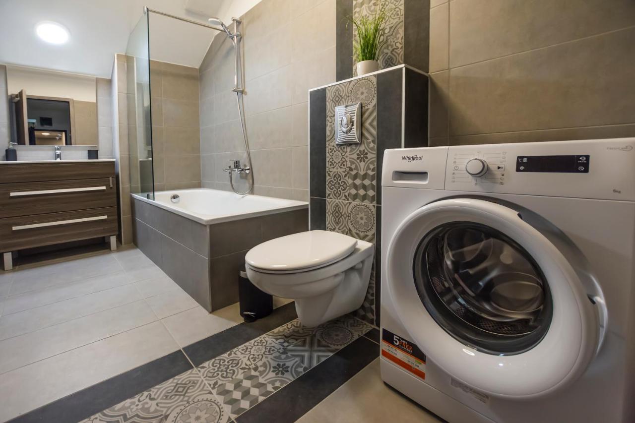 בודפשט K40 Boutique Apartment In The City Center מראה חיצוני תמונה